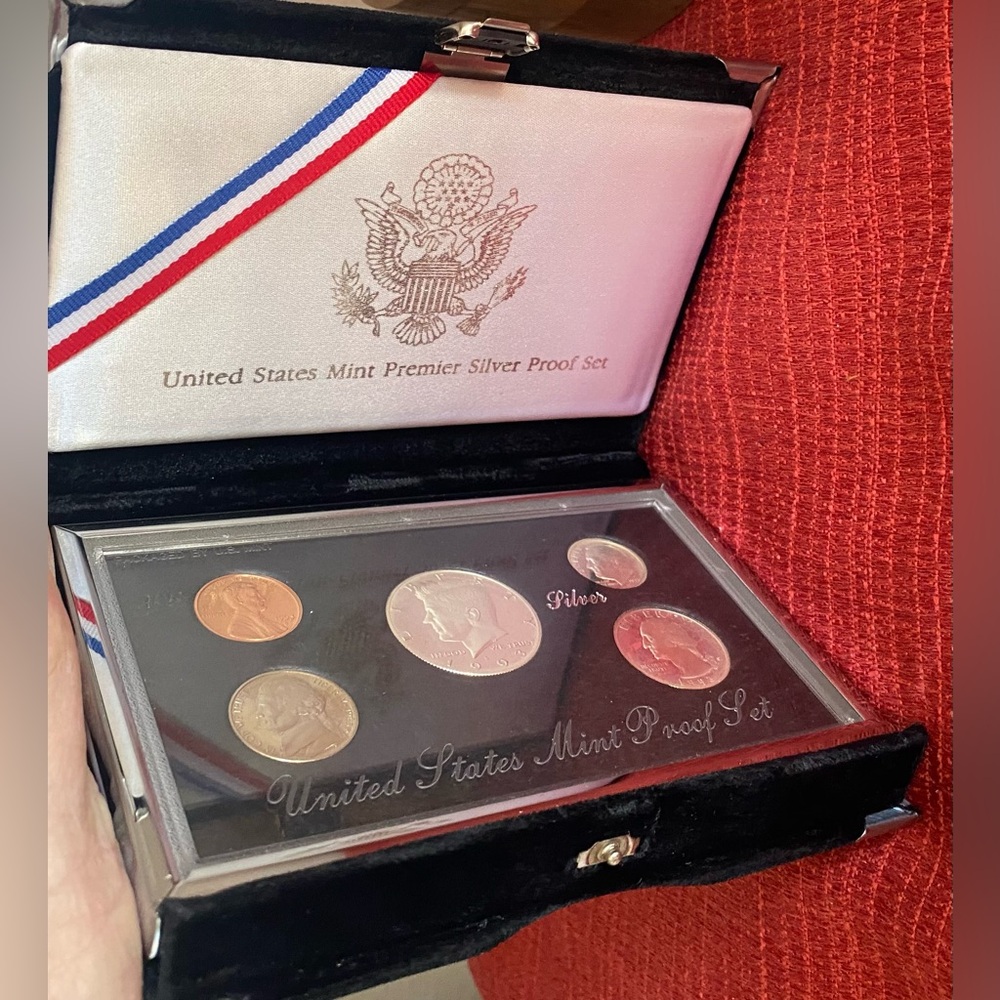 1993 Premier United States Mint Silver Proof Set with Case - Picture 2 of 15